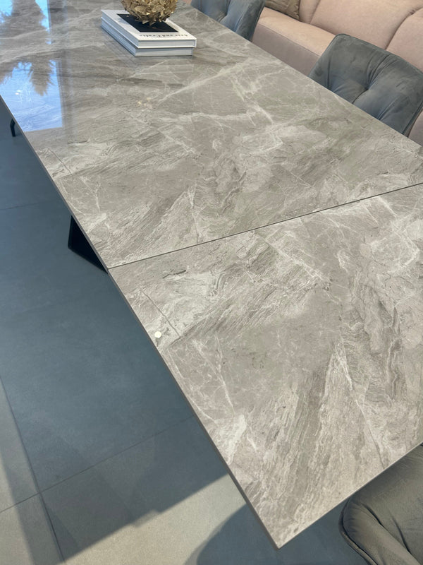Extendura Extendable Dining Table