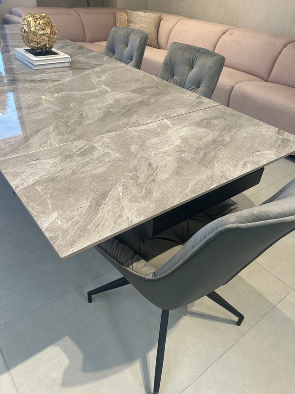 Extendura Extendable Dining Table