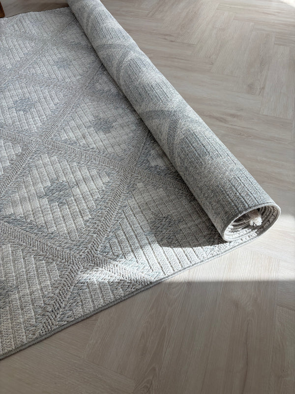 Looma Persian Rug