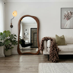 Cara Mirror