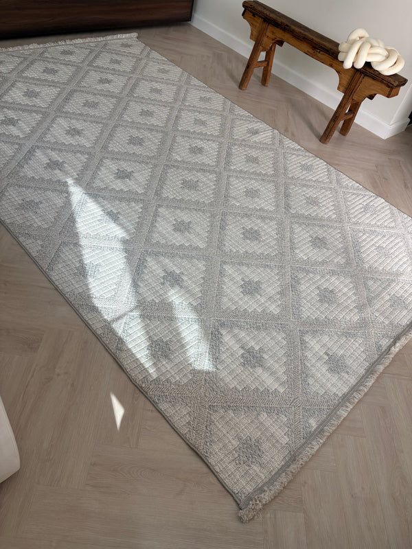 Looma Persian Rug