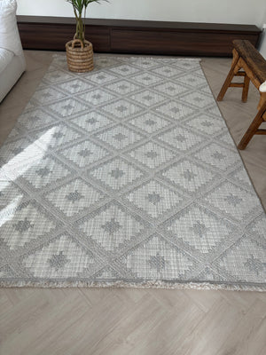 Looma Persian Rug