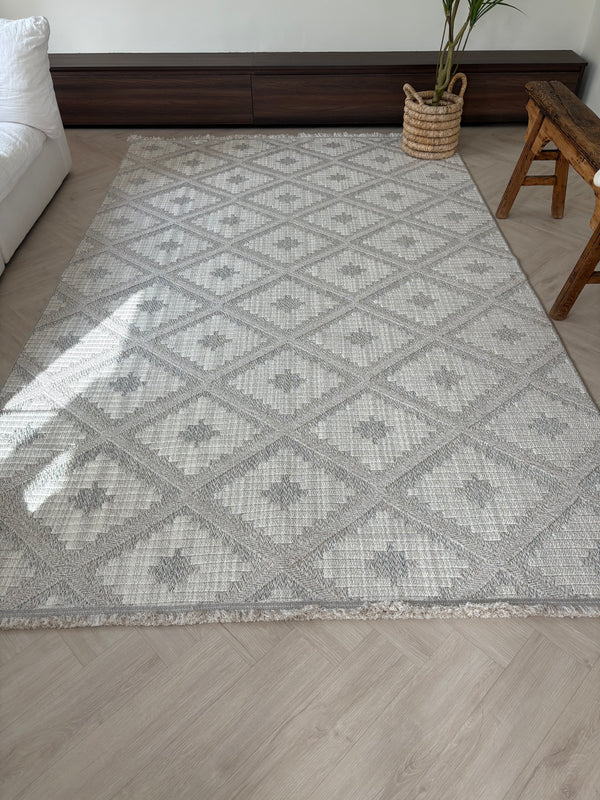 Looma Persian Rug