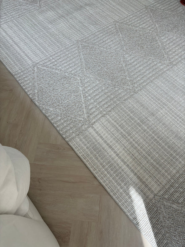 Tova Persian Rug