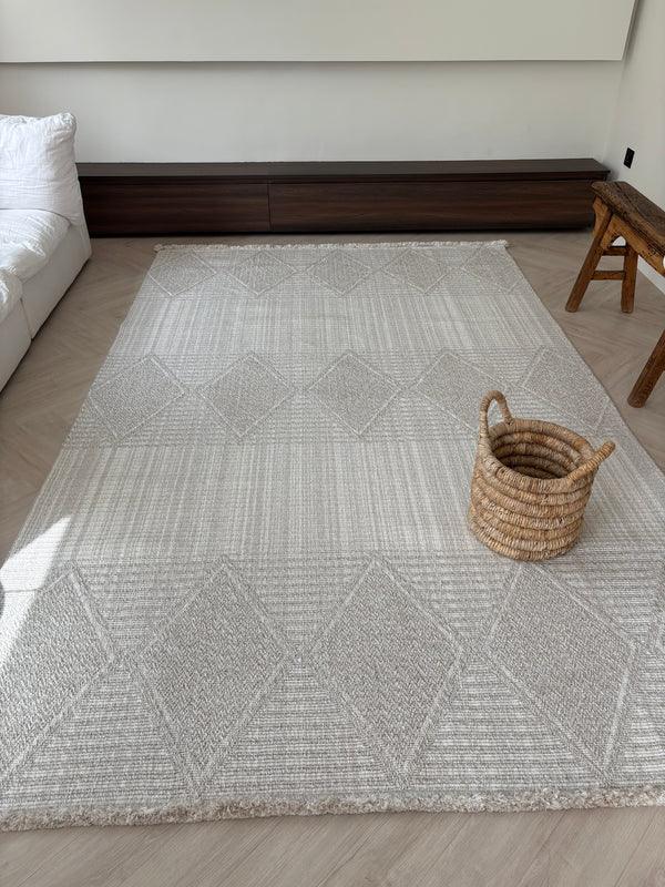 Tova Persian Rug