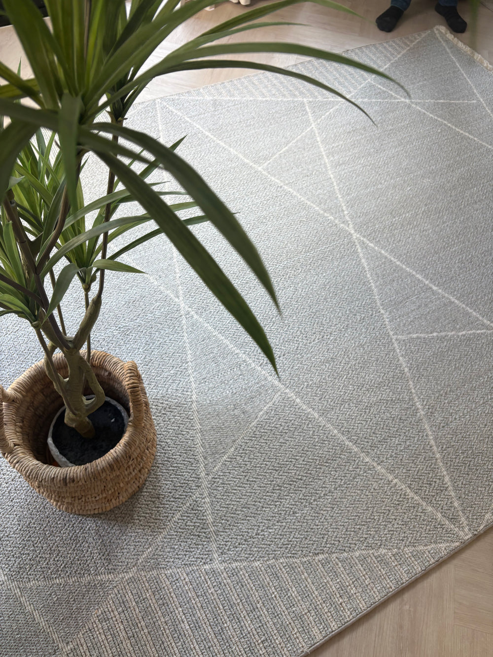 Sona Persian Rug