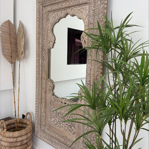 Layla Mirror