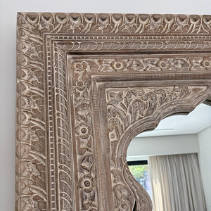 Layla Mirror