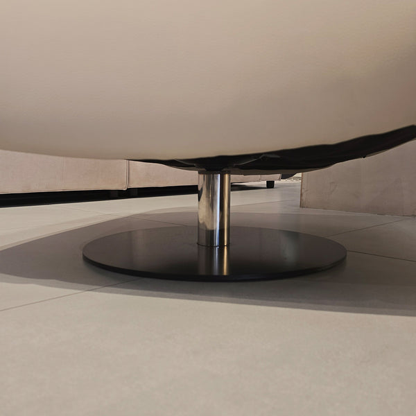 Nova Armchair