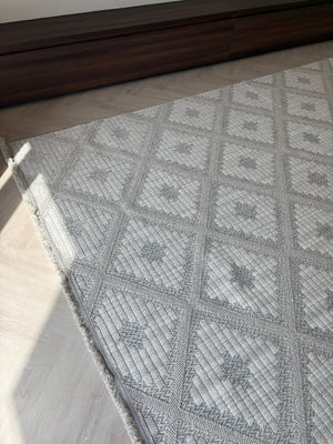 Looma Persian Rug