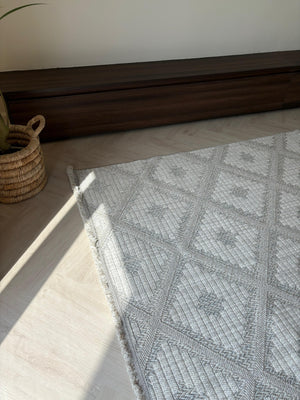 Looma Persian Rug