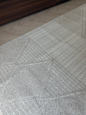 Tova Persian Rug