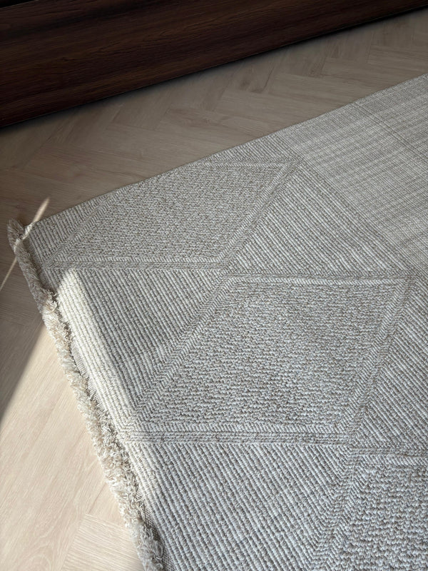 Tova Persian Rug